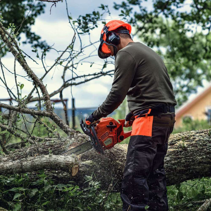 135 Mark II Home Use Petrol Chainsaw, 2.1 hp, 40 cm Blade, 3/8" Mini Pitch, 4.7 kg