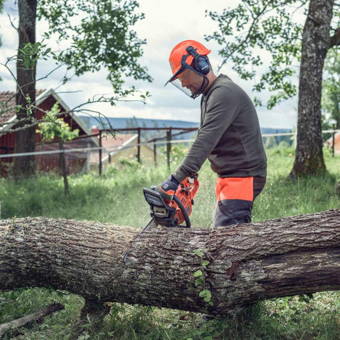 135 Mark II Home Use Petrol Chainsaw, 2.1 hp, 40 cm Blade, 3/8" Mini Pitch, 4.7 kg