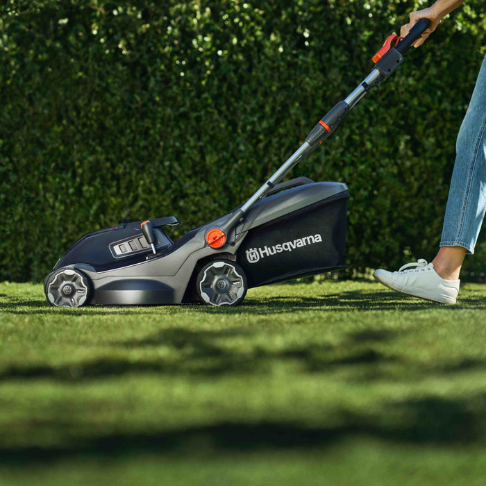 Aspire™ LC34-P4A 18V Battery Lawnmower, 18 V, Li-Ion, 34 cm Blade Diameter, 30 l Collector