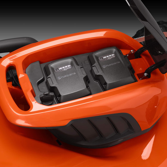 LC 347iVX Battery Lawn Mower for Large Gardens, 40 V, Li-Ion, Self-Propelled, 47 cm Blade Diameter, 55 l Collector