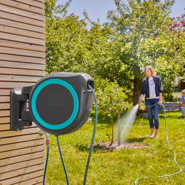 Wall-Mounted Hose Box RollUp M/L 25 m, 13 mm (1/2"), Easy Garden Watering, Automatic Hose Rollback