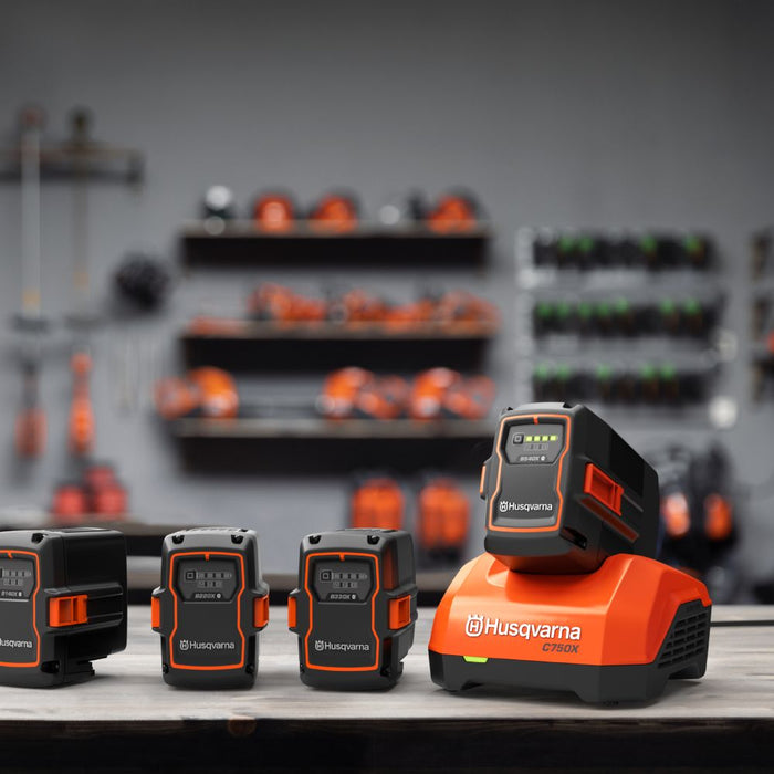 40-C750X Fast Charger for HUSQVARNA Batteries, 50% Faster Charging, Integrated Active  Air Cooling, 750 W, 240 V, 50 - 60 Hz