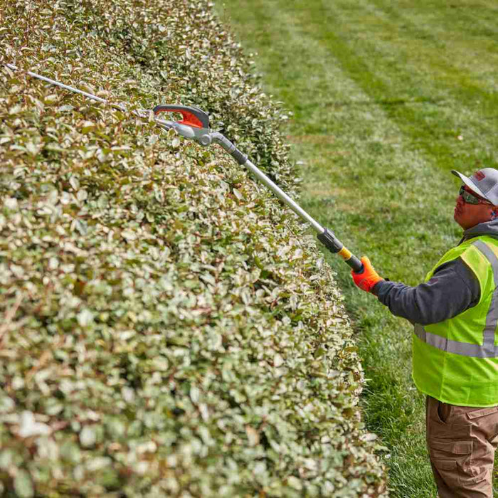 520iHT4 Battery Telescopic Hedge Trimmer with 4.5 m Reach, 40 V, 4,000 cut/min, 55 cm Knife Length