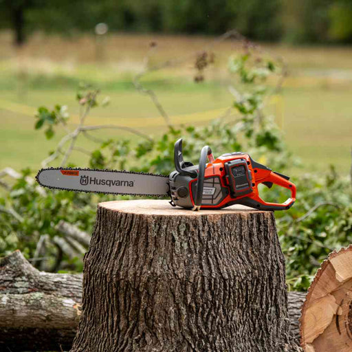 550i XP High-Performance Battery Chainsaw, 40 V, Li-Ion, 4.3 hp, 50 cm Blade, 0.325" Pitch, 4 kg-2