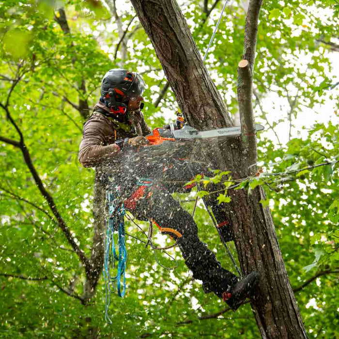 550i XP High-Performance Battery Chainsaw, 40 V, Li-Ion, 4.3 hp, 50 cm Blade, 0.325" Pitch, 4 kg-7