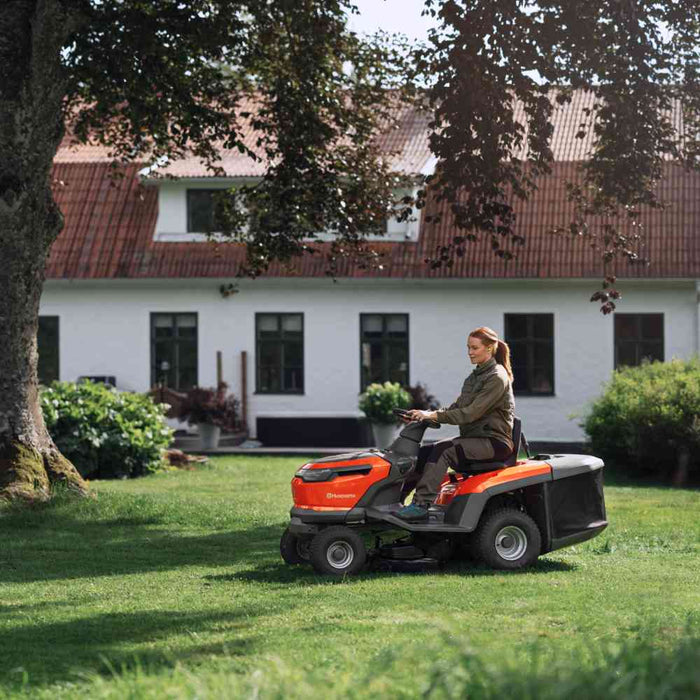 TC 100i Battery Garden Tractor, Small to Medium-Sized Gardens, 14 hp, 250 l Rear Collector, 95 cm Blade Length-3